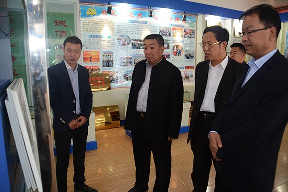 20170425103836228001