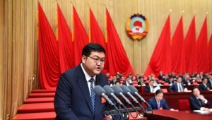 1月22日,政协甘肃省十三届二次会议第二次整个会议在兰州进行,甘肃省工商联副主席、农工党省委会生态环境专委会主任、888腾博会节水集团董事长王浩宇作为8名委员之一受邀作大会讲话。